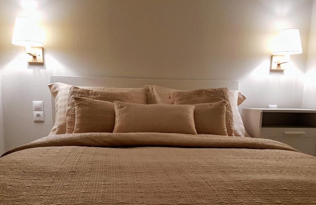 Luxurious Country Cottage