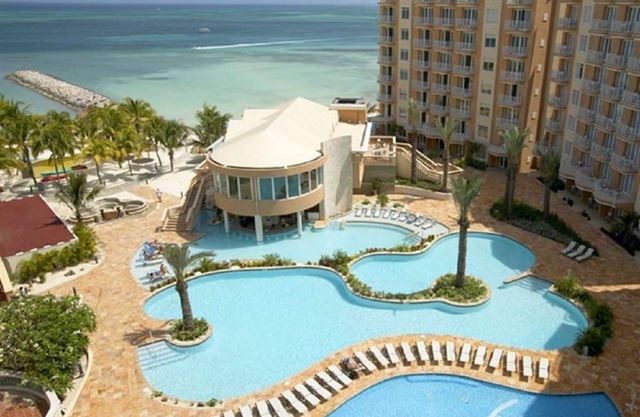 Luxurious Divi Phoenix One Bedroom Villa. Full Resort Access!