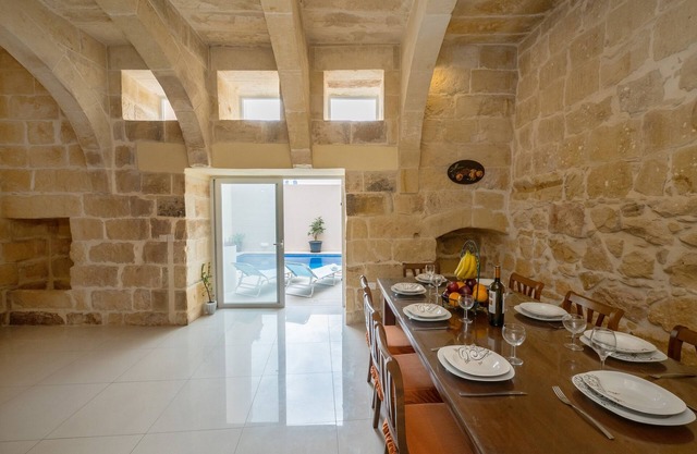 Luxurious family friendly farmhouse with private pool in Sannat, Gozo