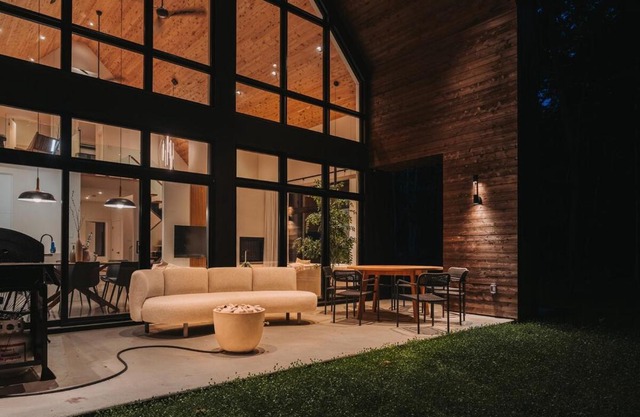 Luxurious Forest Retreat near Tremblant