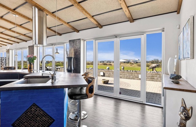 Luxurious holiday home with sauna and 5-person outdoor spa -1018