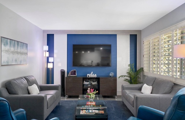 Luxurious Modern Condo