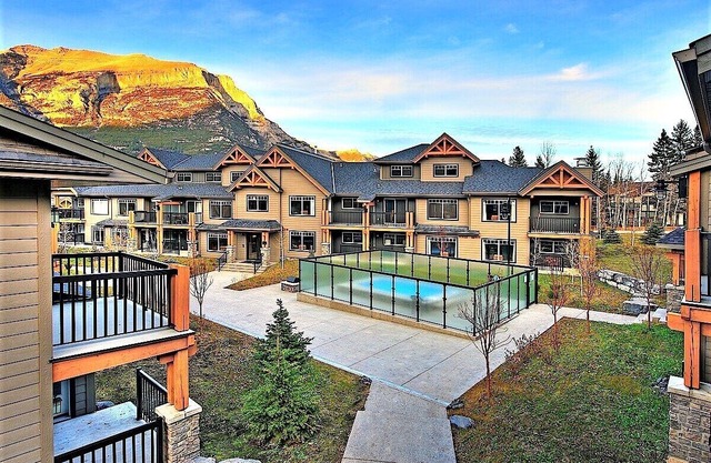 Luxurious Multi-level Condo in Premium Resort