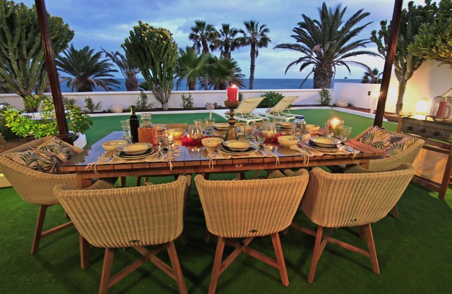 Luxurious Oceanfront Villa with Panorama View and Private Pool