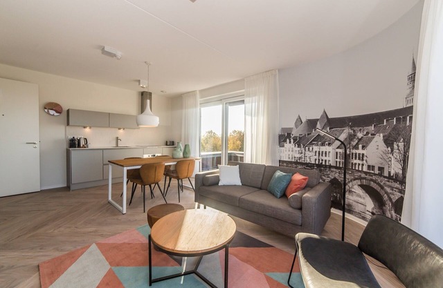 Luxurious panorama suite near Maastricht