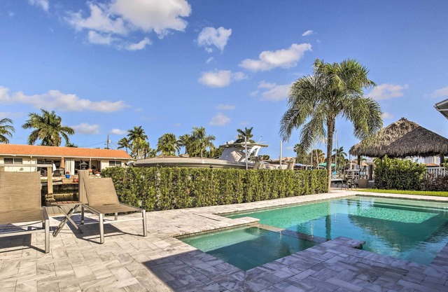 Luxurious Pompano Home - 2 Mi to Beach!