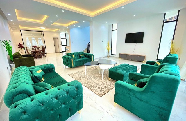 Luxurious & Spacious Mega Home! In the Best Neighborhood!