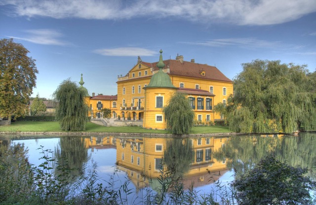 Luxurious unique baroque Castle lavishly furnished