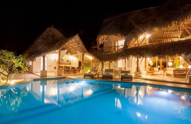 Luxurious villa in beach resort - Marine Park