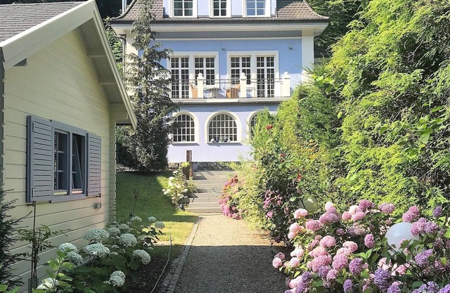 LUXURIOUS VILLA IN FREIBURG