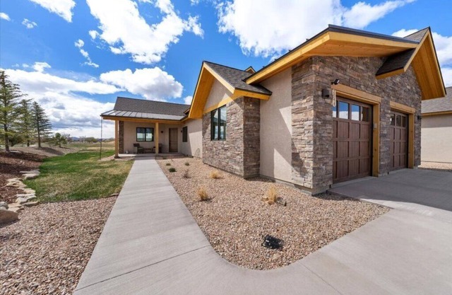 Luxurious Villa on Bridges golf course, only an hour from Telluride