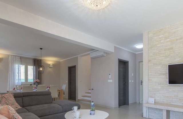 Luxuriously equipped villa with private pool offers you an excellent vacation