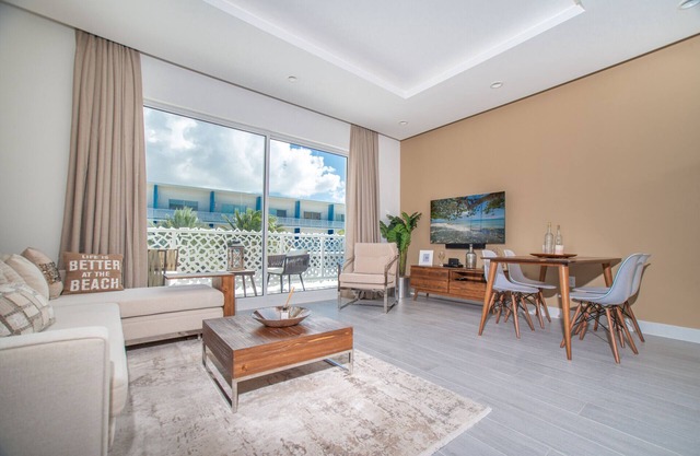 Luxury 1 bed apartment near Seven Mile Beach at The Grove