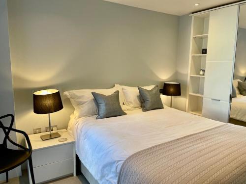 Luxury 1 bed flat with parking, Clapham Junction