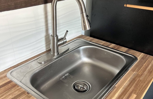 Luxury 1-bedroom Container Condo in brilliant Brazoria with AC, WiFi