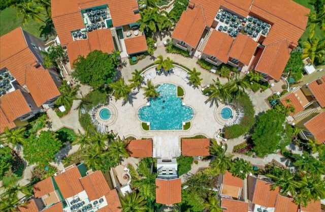 Luxury 3 Bedroom at Las Casitas
