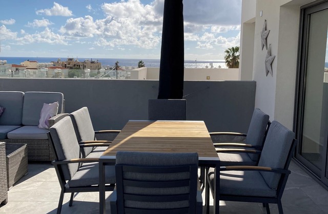 Luxury 3 Bedroom Penthouse apartment with sea view.n10 mins walk to Venus Beach