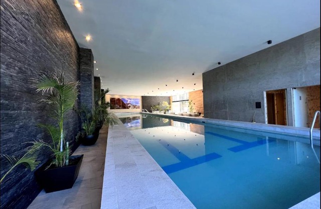 Luxury 3BR Apartment w Pool, Spa & Stunning Views