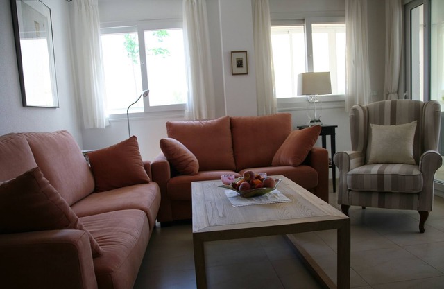 LUXURY 5* APARTMENT WITH SOUTH WEST FACING PANORAMIC VIEWS OF THE GOLF COURSE