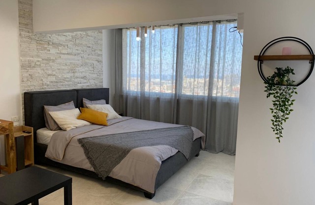 ★Luxury 5 Star Bed&SEA View in CityCentre -NTFLX★24