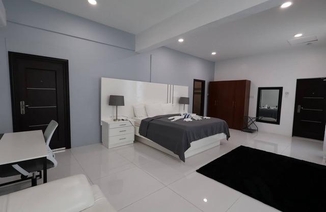Luxury 5BD Loft Located In Rodney Bay