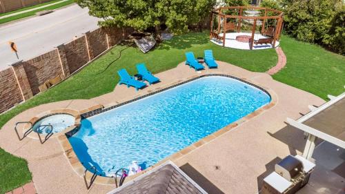 Luxury 6BR Retreat Pool Hot Tub Cinema & Game Room
