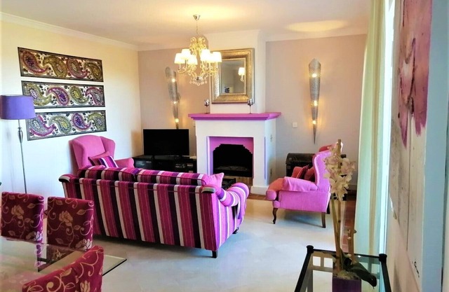 Luxury apartment on ground floor with sea views, private garden