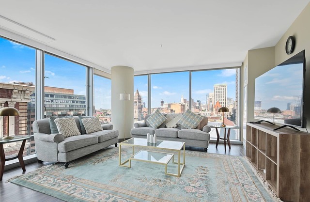 Luxury apartment Back bay Boston .
