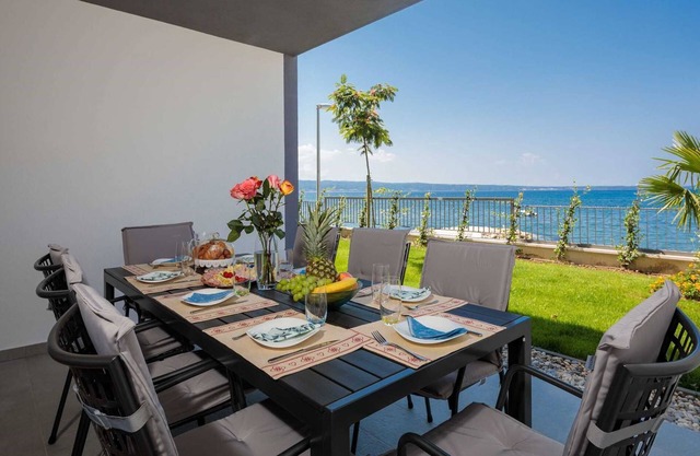 Luxury Apartment Ivan At Villa Four Brothers