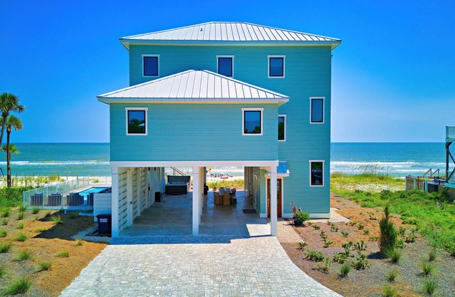 Luxury Beachfront home with a private, Hot Tub and Elevator
