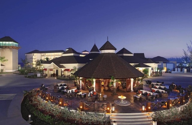 Luxury Beachfront All Inclusive Resort St. James