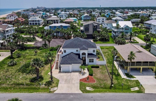 Luxury Beachfront Family & Pet Retreat – Sleeps 12