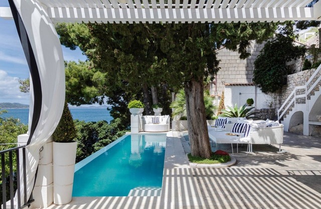 Luxury Beachfront Villa Dubrovnik Sea Diamant (7+0) with private pool and sea deck right at the sea- Dubrovnik