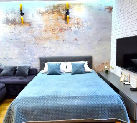 LUXURY BLUE CASCADE studio DOWNTOWN balcony