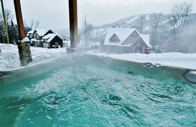 Luxury cottage, panoramic view over the entire valley/Ski Resort, 24 people