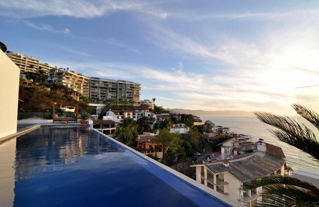 Luxury Condo/Amazing vue 6th floor/Amapas 353 1 BR Puerto Vallarta Romantic Zone