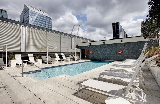 Luxury Condo in Downtown Montreal
