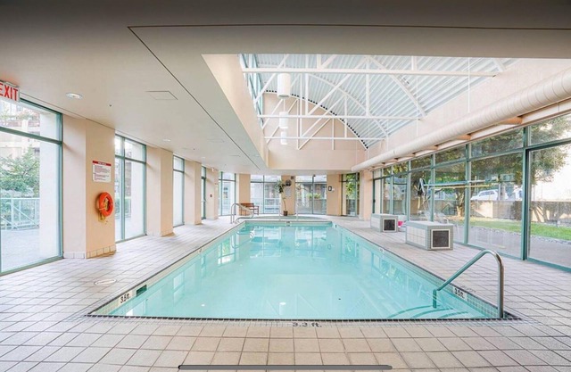 Luxury Condo in Yaletown steps from the ocean