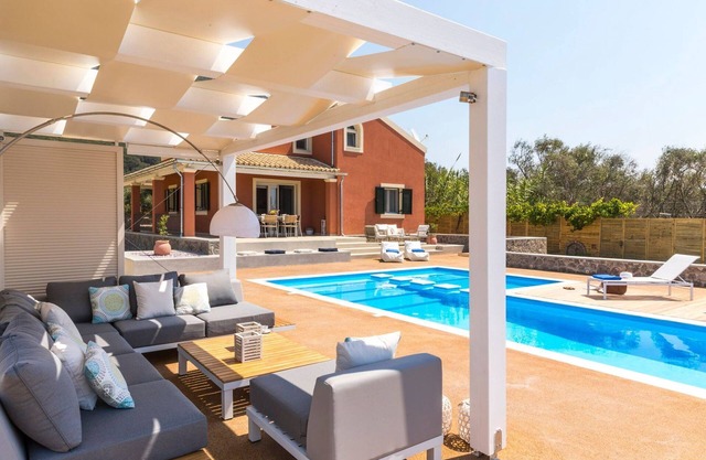 Luxury Corfu Villa | Casa Alta Mare Villa | Private Pool | 3 BDR | Skidi