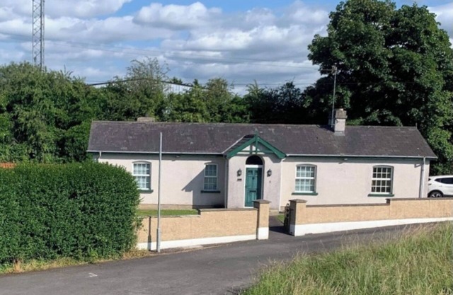 Luxury Cottage In Rural But Still Convenient Location