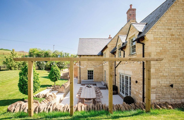 Luxury countryside retreat in a highly desirable location, Family & Dog friendly