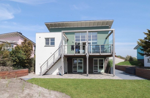 Luxury detached villa on or near the beach