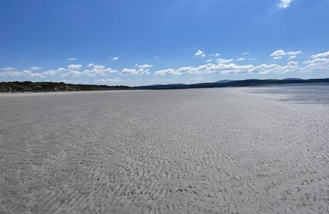 Luxury Donegal Beach Cottage at Dooey Beach, Dungloe