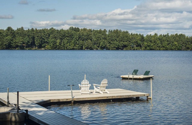 Luxury Family Home/Retreat Center on Great Pond