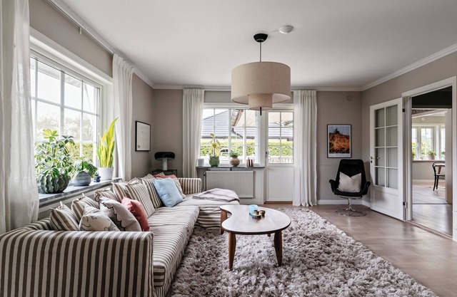 Luxury family retreat with pool