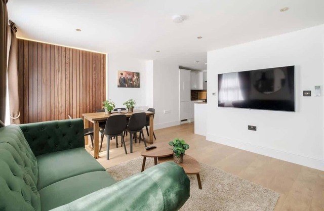 Luxury Flat by Marylebone High St. in the ♥️ of Central London, w/Air Con
