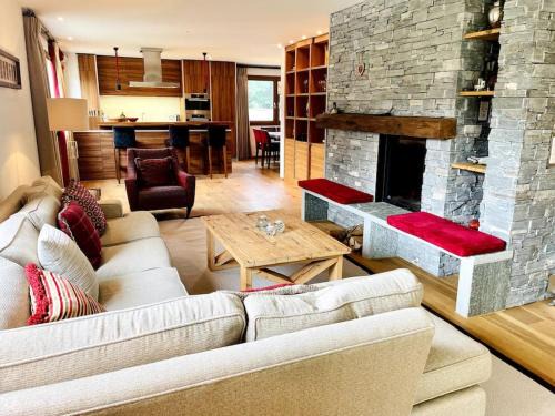 Luxury Flims Apt walking distance to Caumasee