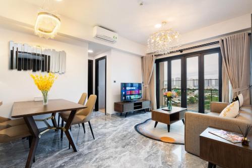 Luxury Gold Apartment - D1Mension & Zenity in District 1