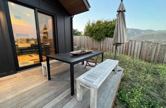 Luxury Guest House Over Zuma Beach w/Great Hiking Trails