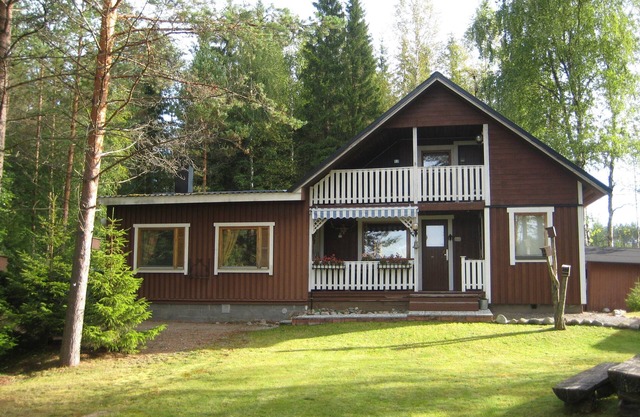 Luxury holiday home/Mökki in Finland directly on the lake - 5 star category (*)